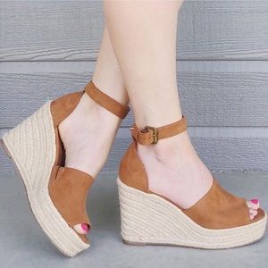 Universal Thread Camel Espadrilles Wedge